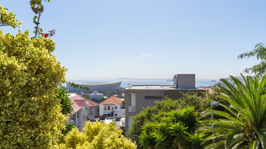 2 Bedroom Property for Sale in Green Point Western Cape